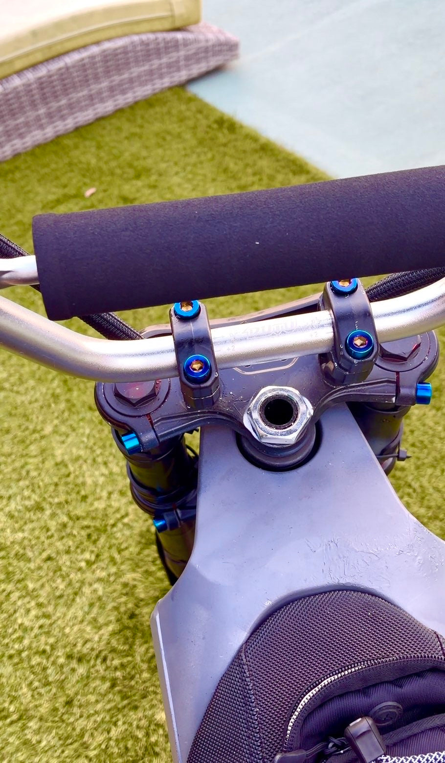 Titanium Direct Mount Bolts, Yozma IN 10, burnt blue