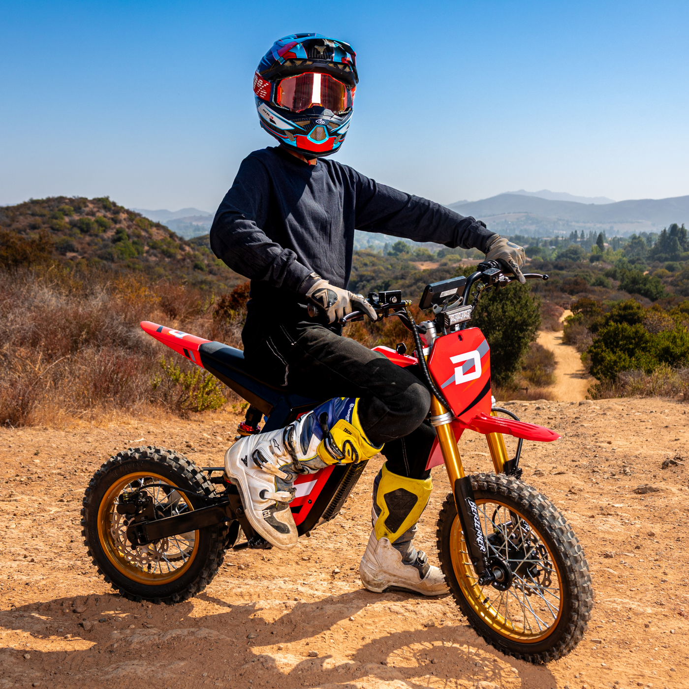 Droyd Berzerker Electric Dirt Bike in Crimson Red