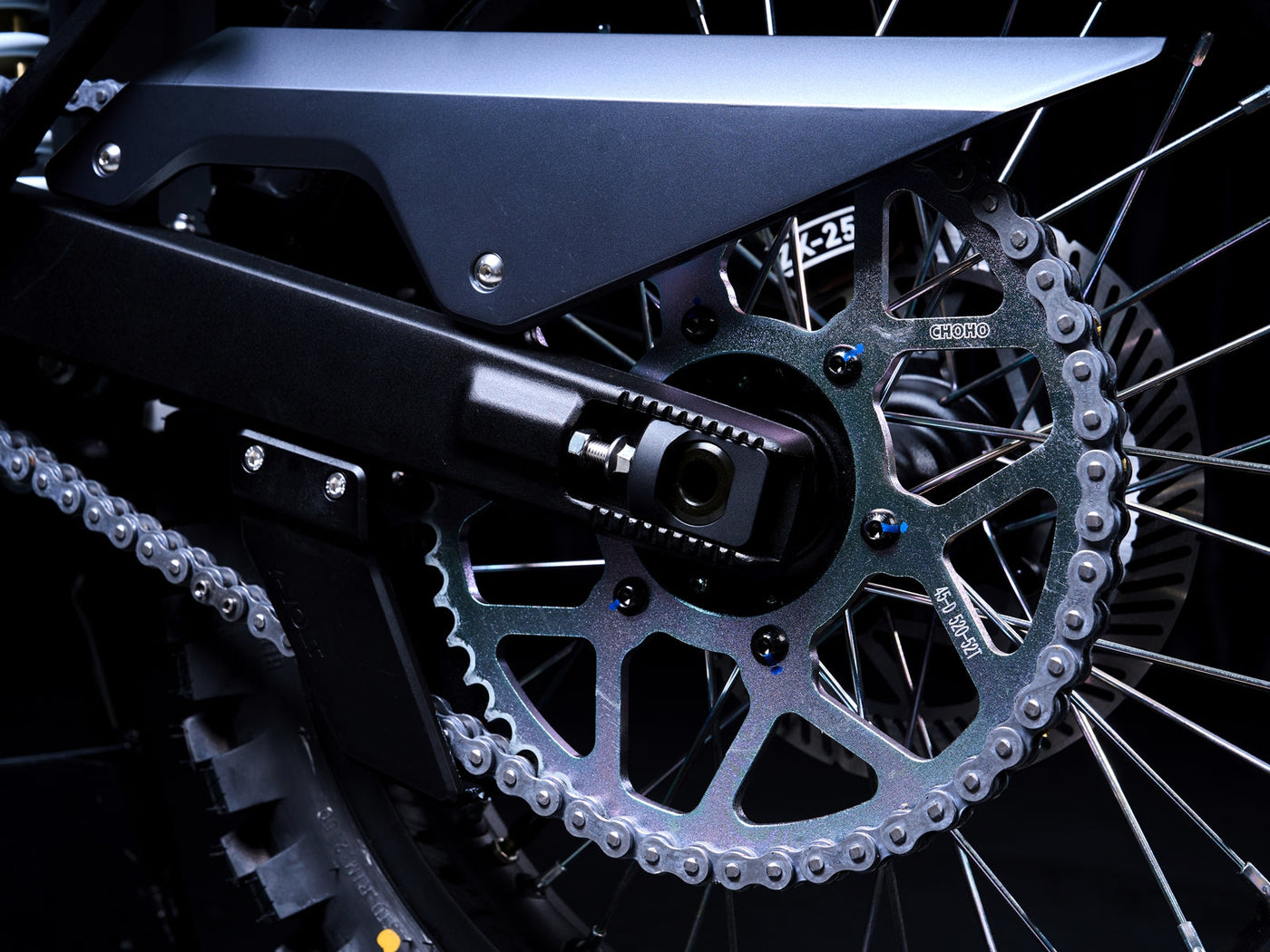 Y-VOLT Surge V chain, sprocket and rear disc