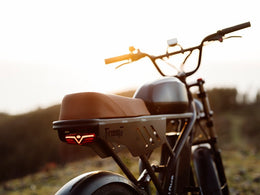 Freego Flash F3 Pro Max saddle and handlebar detail