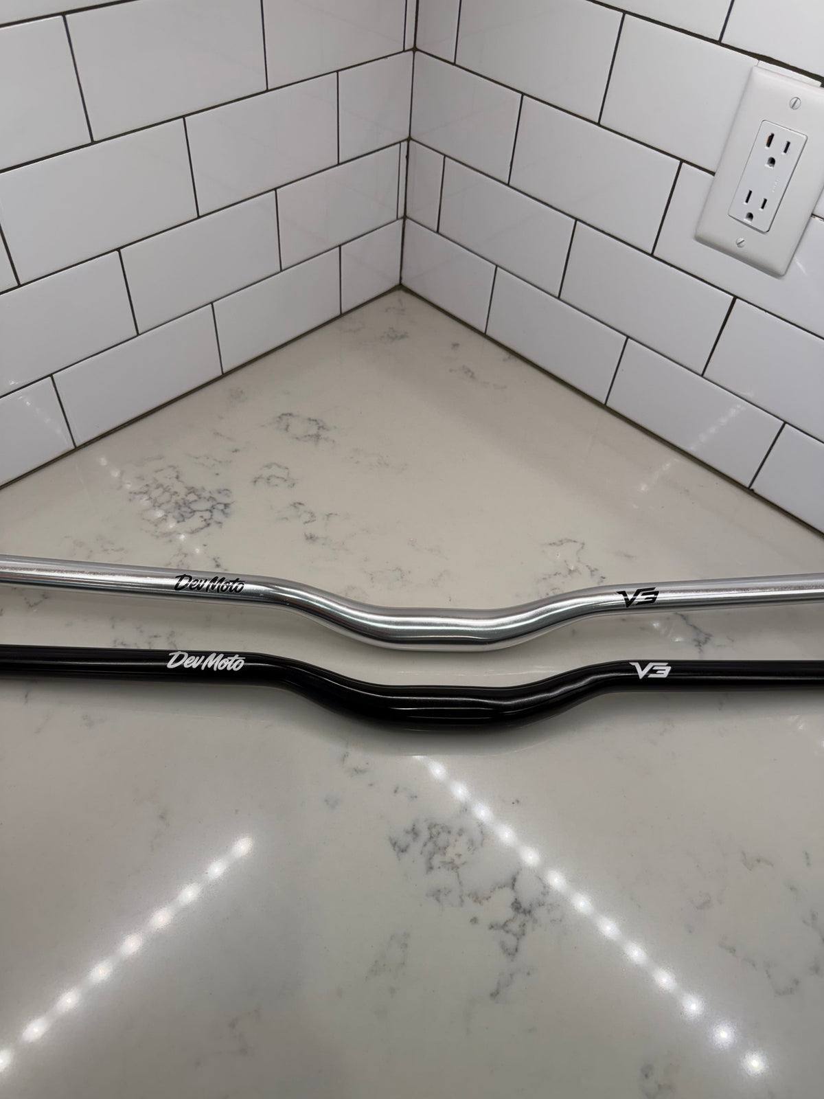 780mm Alloy E-Moto Handlebars, 30mm Rise, view 1
