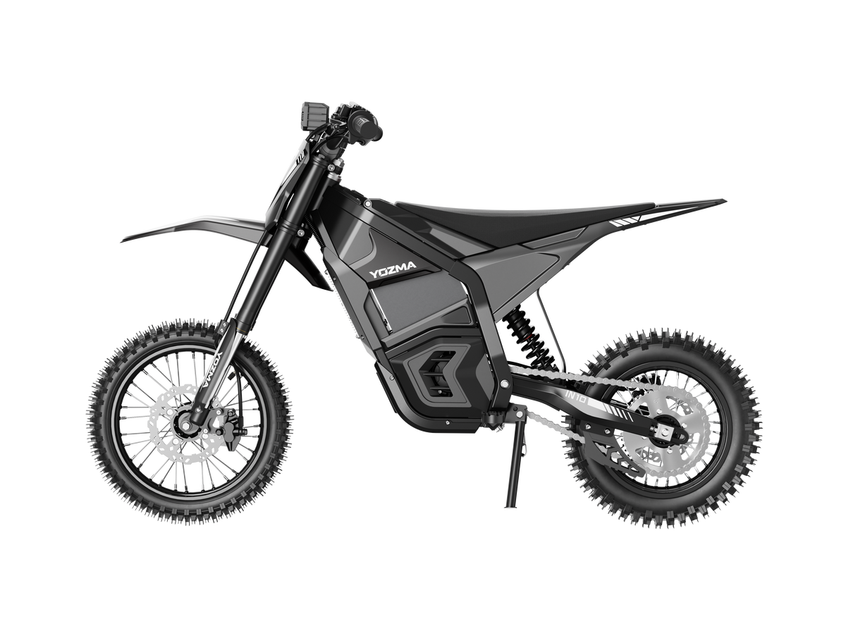 Yozma IN 10 black, rear three-quarter view