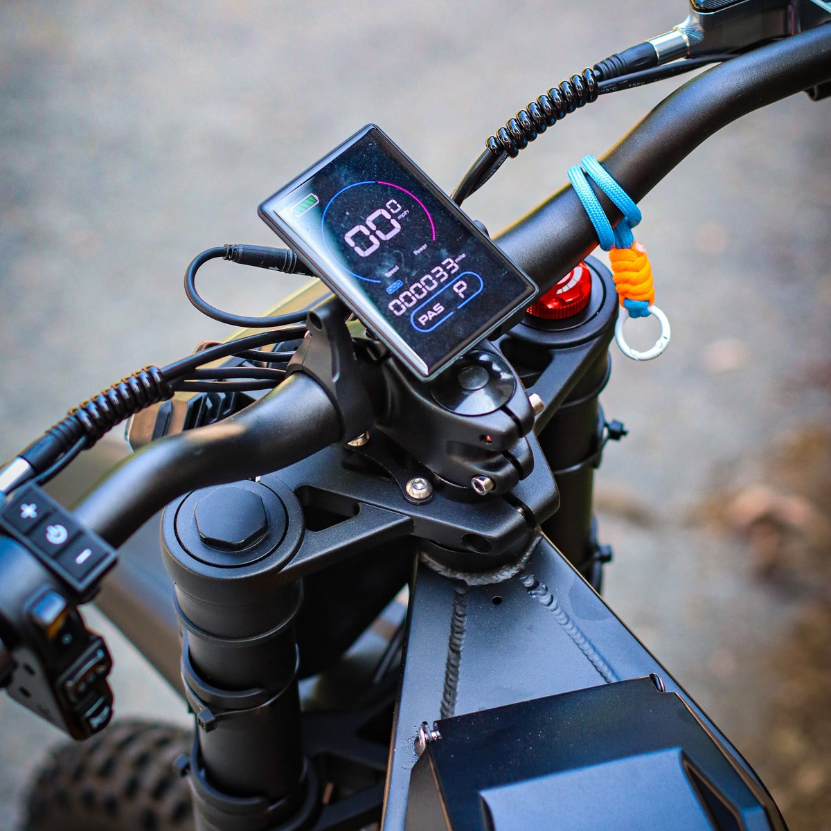 Freego Nova 4 LCD color display and cockpit