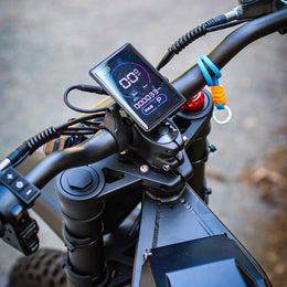 Freego Nova 4 LCD color display and cockpit