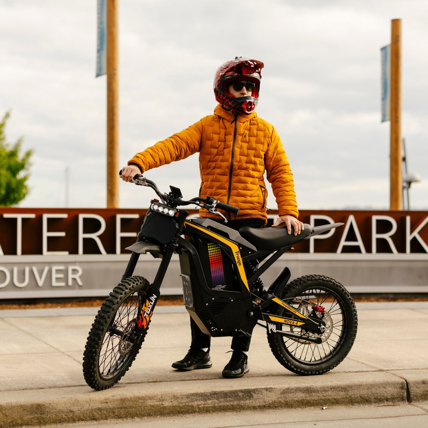 Freego Nova 4 ridden through a city plaza