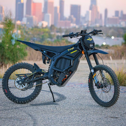 Freego Nova 5 side profile against a city skyline