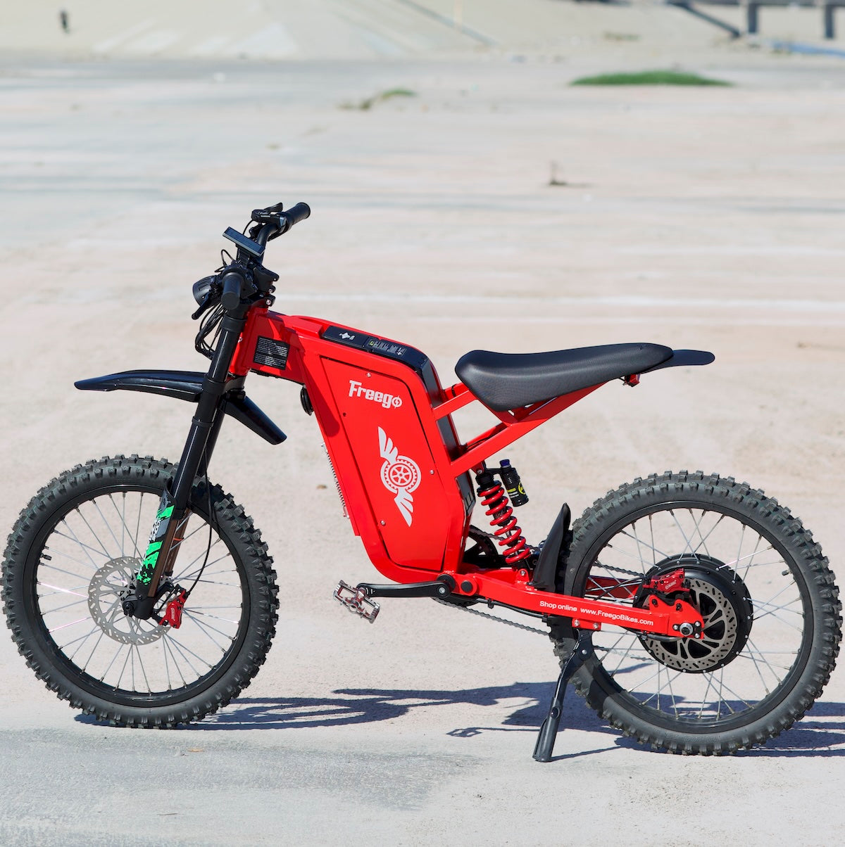 Freego X2 Pro in Red Limited, rear three-quarter view
