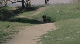 Yozma IN 10 Pro ridden on a trail
