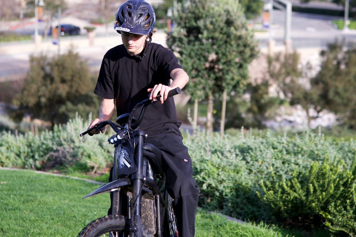 Riding'times GT73 front wheel and inverted fork detail
